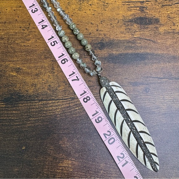 Bohemian Black and Silver Cream Feather Pendant Necklace Carved Resin Rhinestone - Picture 6 of 9